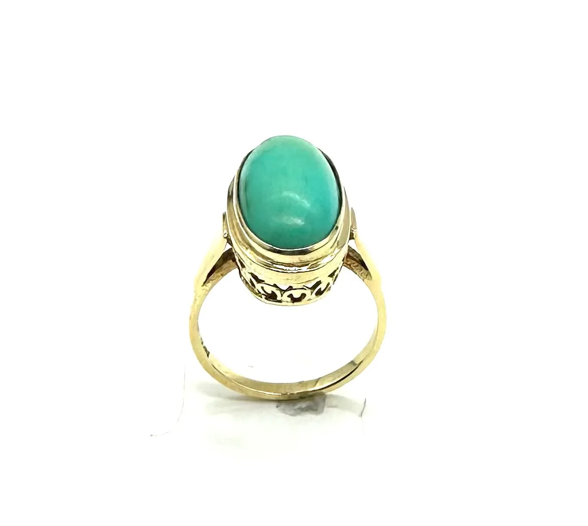 14k Yellow Gold Oval Cabochon Green Turquoise Ring