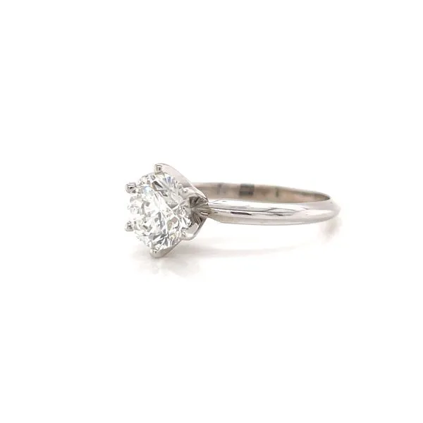 Elegant 1.50ct Solitaire Diamond Engagement Ring