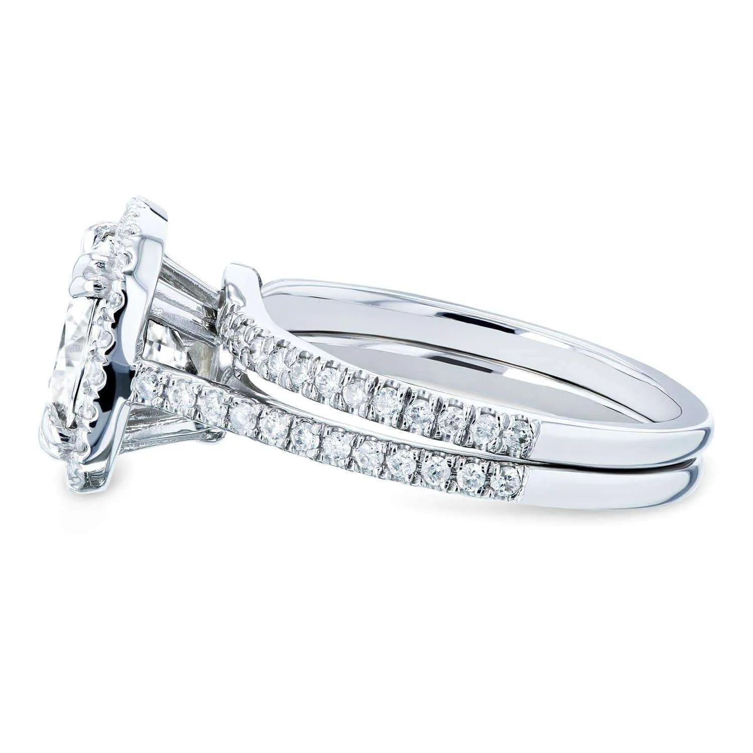 2-2/5ct.tw Cushion Halo Bridal Set (Natural Diamond Sides)