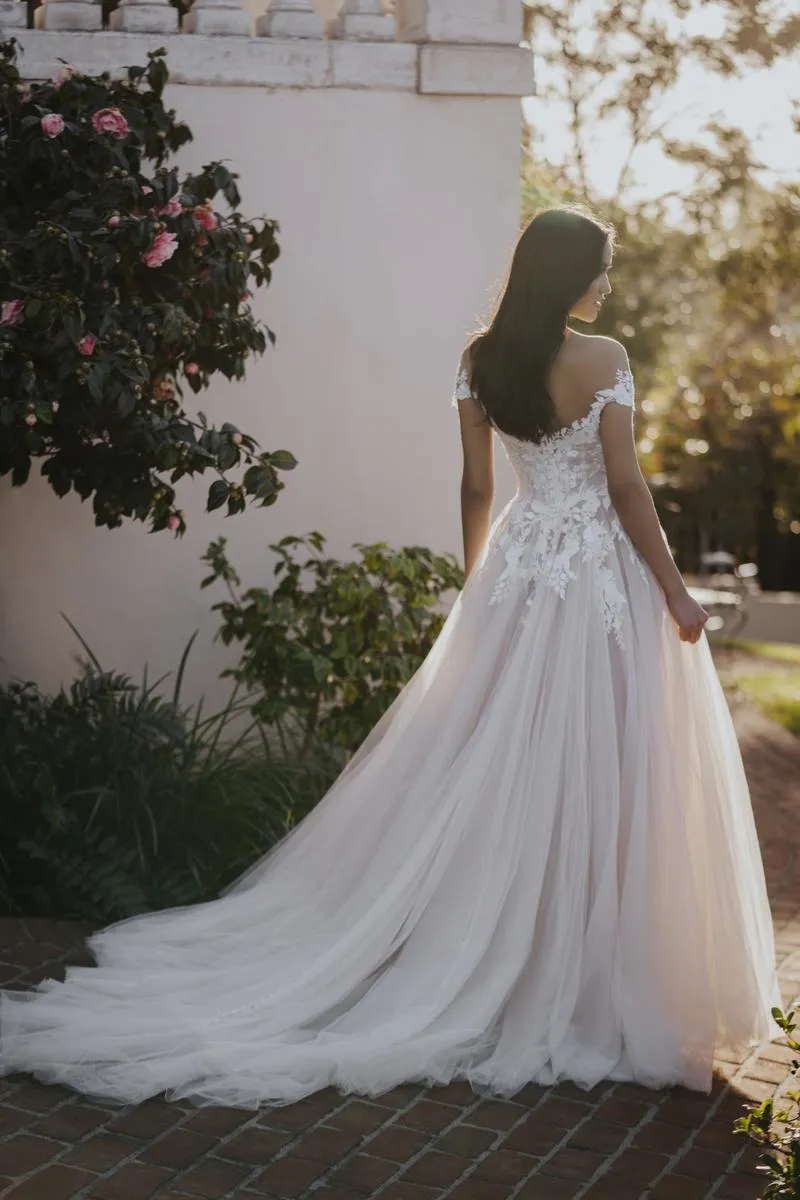 Allure Bridals Elegant Romance Wedding Dress Style R3654