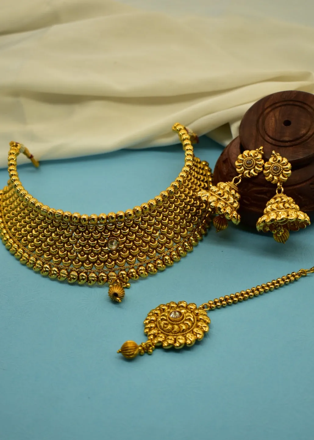 BRIDAL ANTIQUE NECKLACE