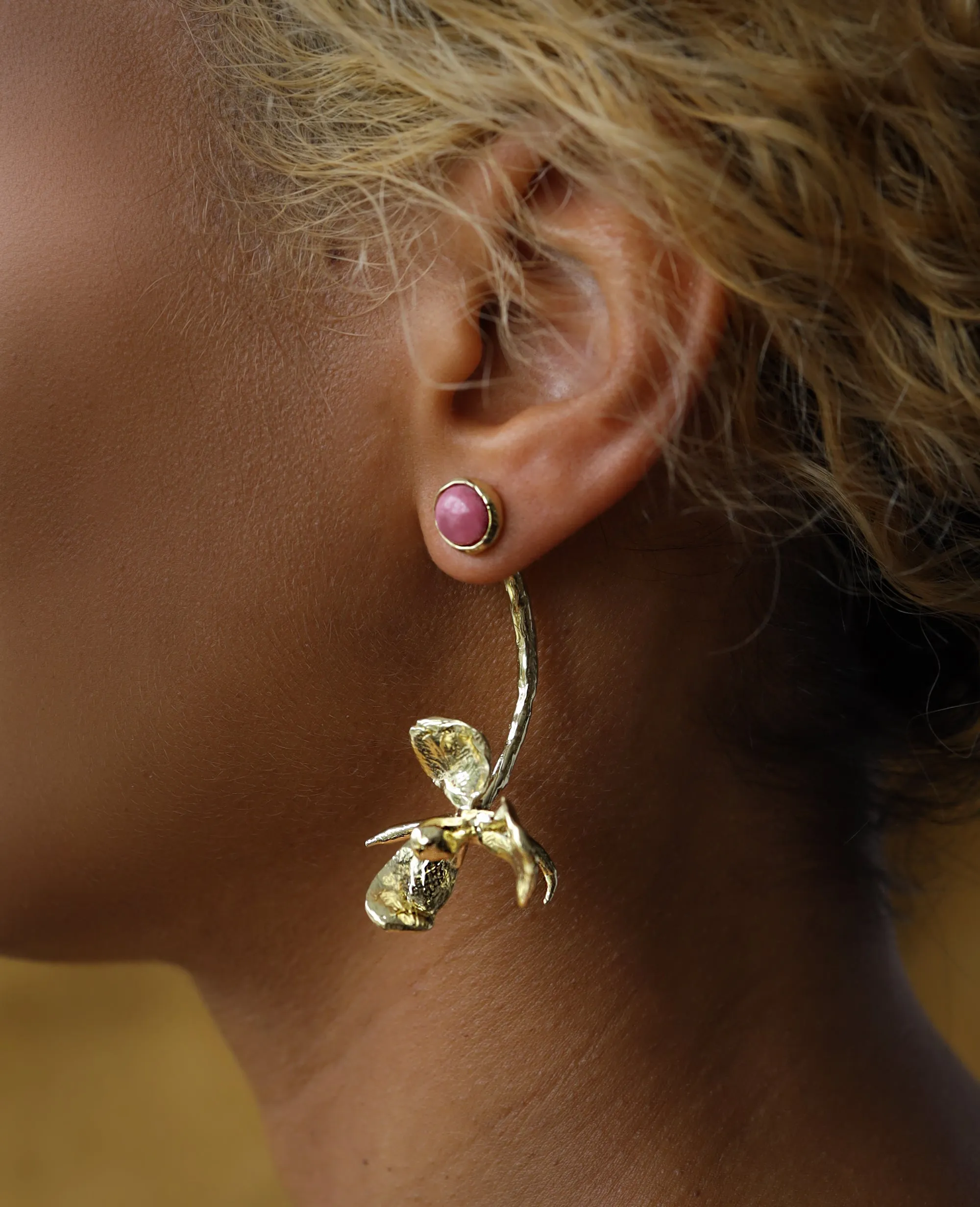 MAGNOLIA DRIP // golden earrings