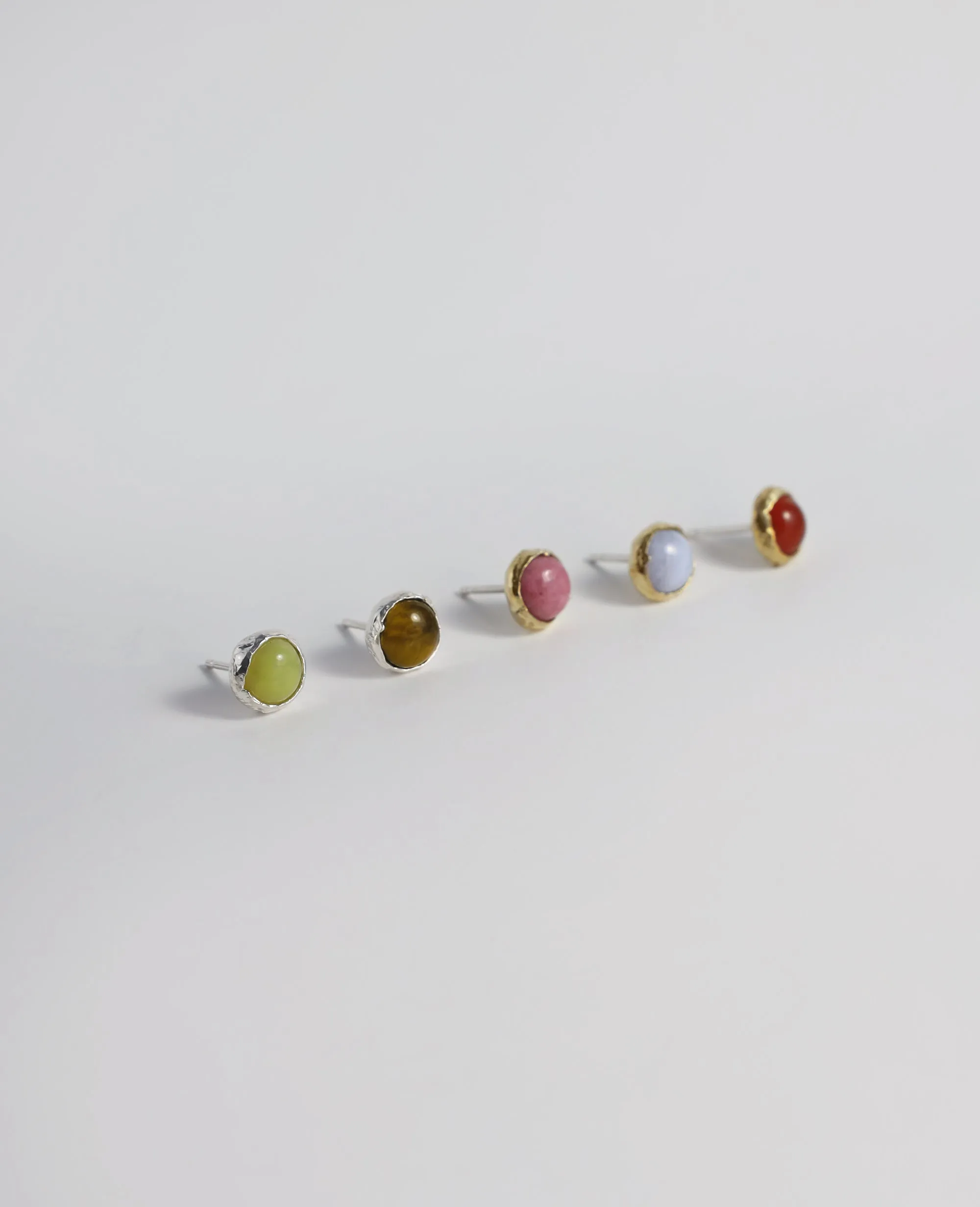 MAGNOLIA DRIP // golden earrings
