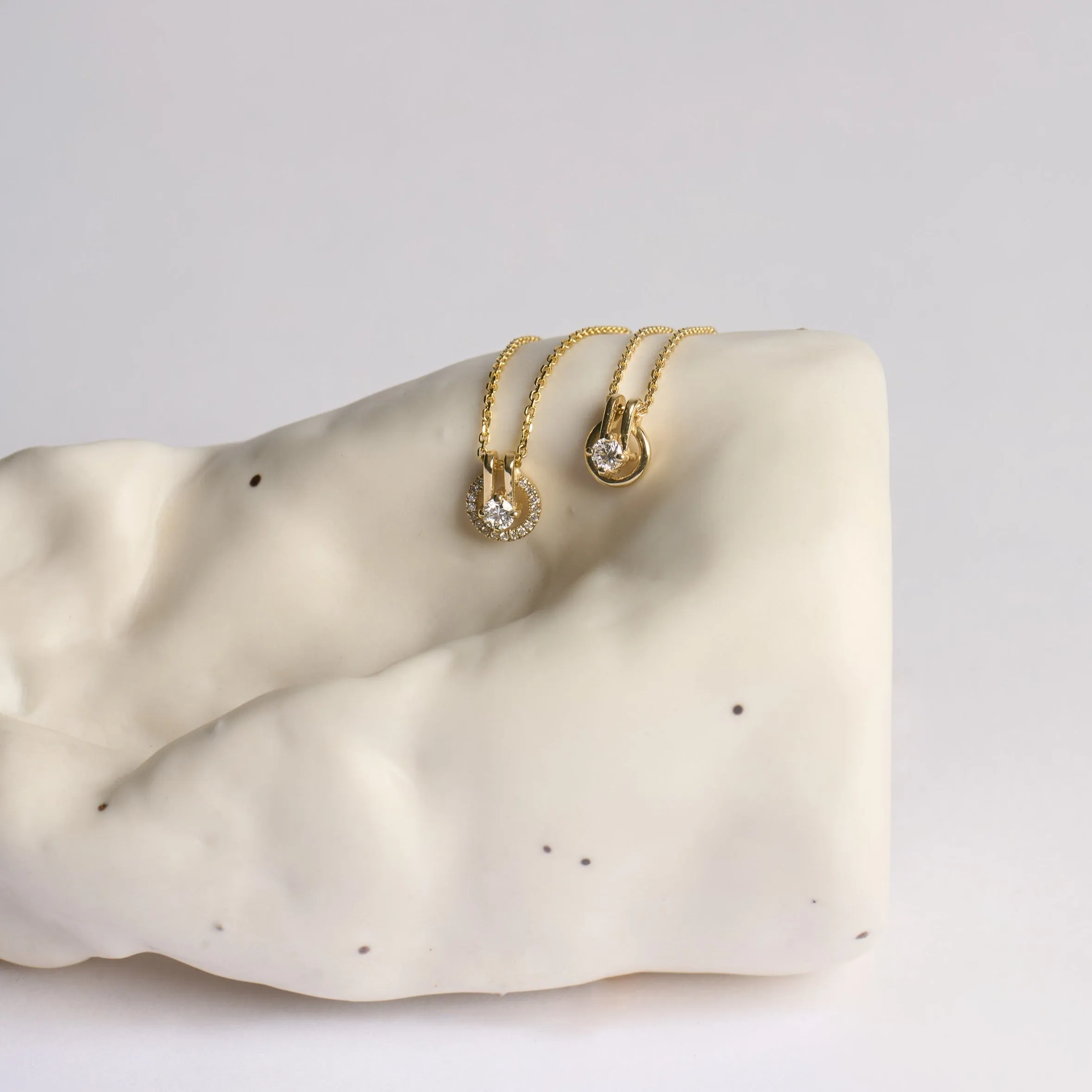 Necklace 02 - White Diamond