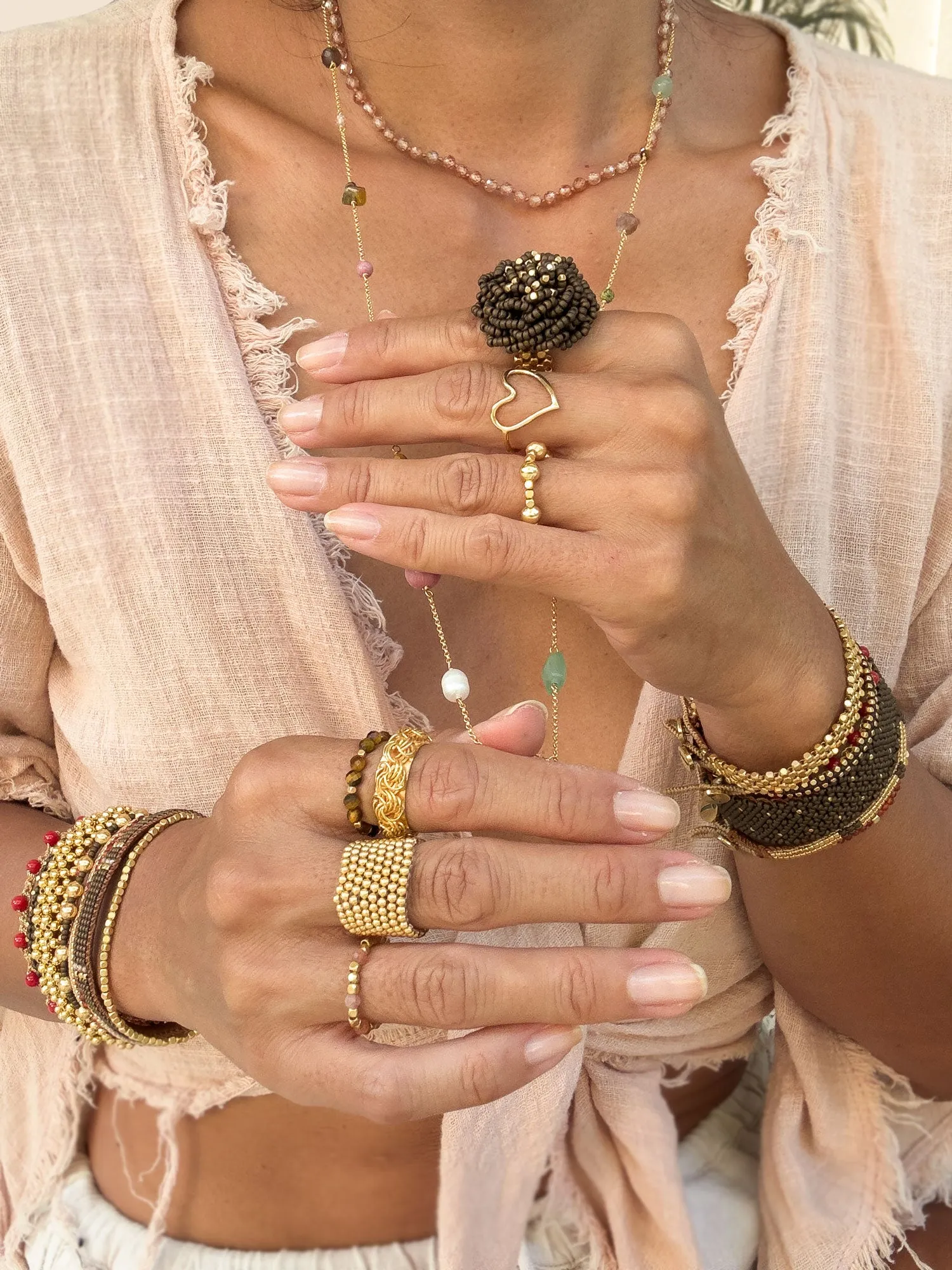 RING GOLD ROW