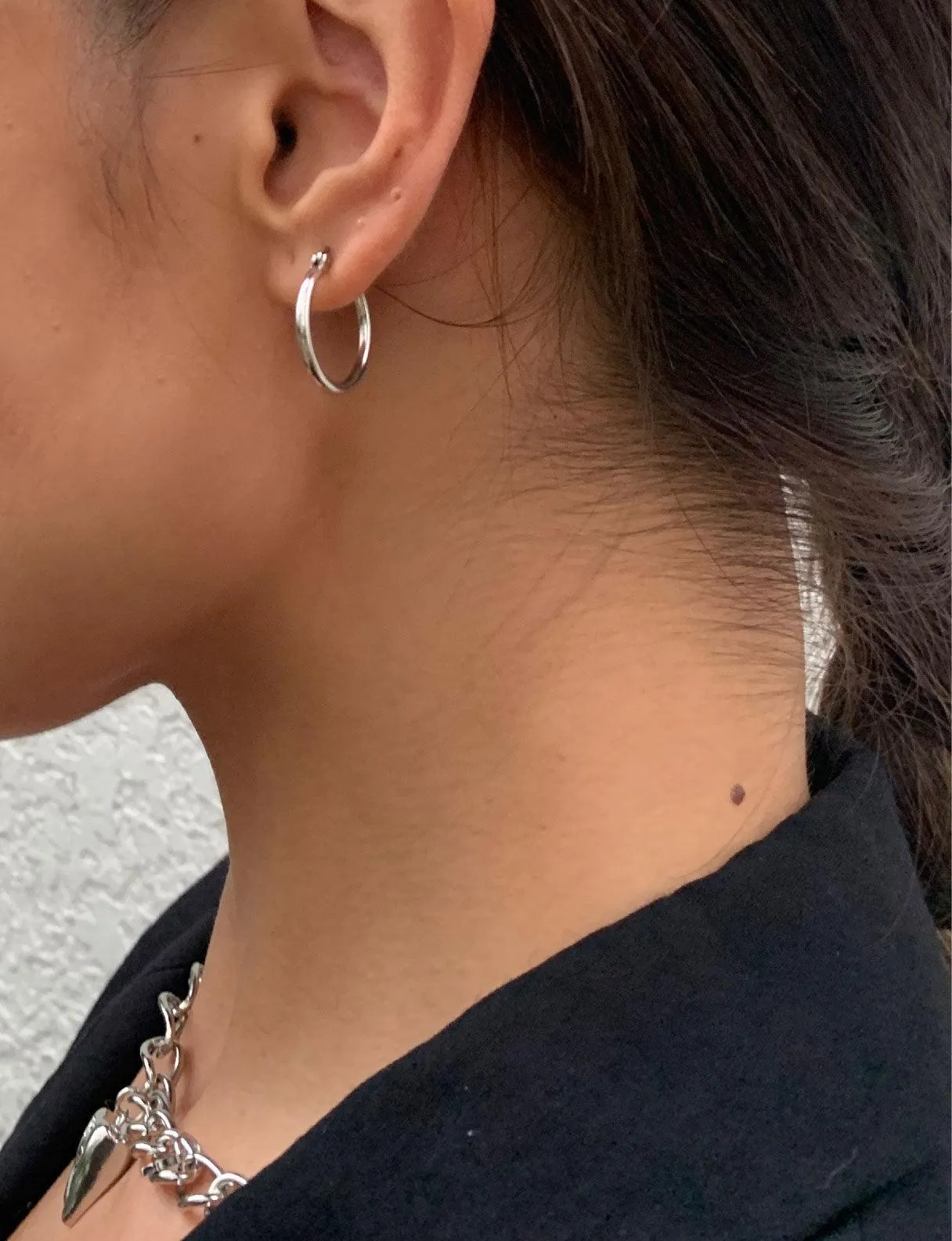 The Simple Hoop Earrings in Silver
